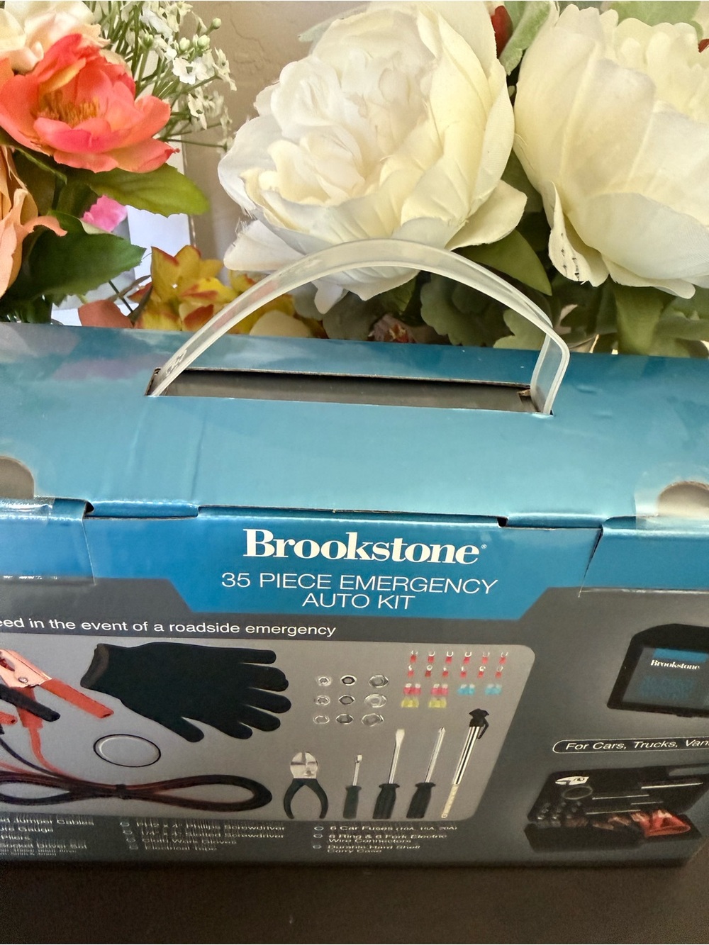 ππ BROOKSTONE 35 PIECE CAR EMERGENCY AUTO KIT. BRAND SEALED IN BOX! - Picture 10 of 16